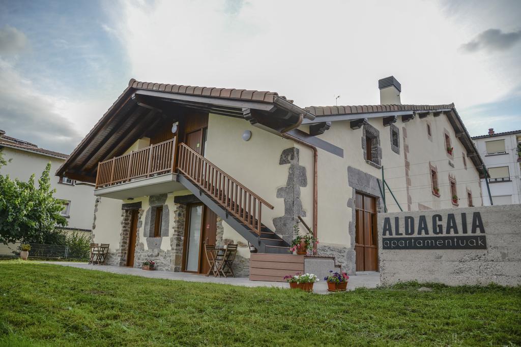 Apartamentos Aldagaia Эрнани Номер фото